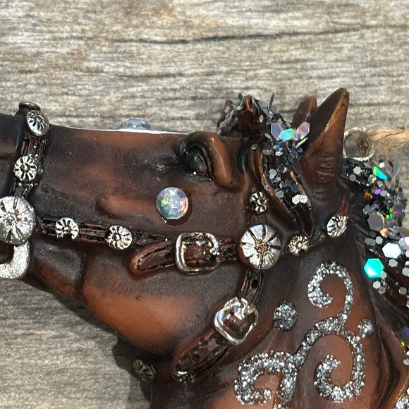 Holiday Horses: “Sleigh Bells" design. Decorated horse Christmas ornament - Picture 7 of 12